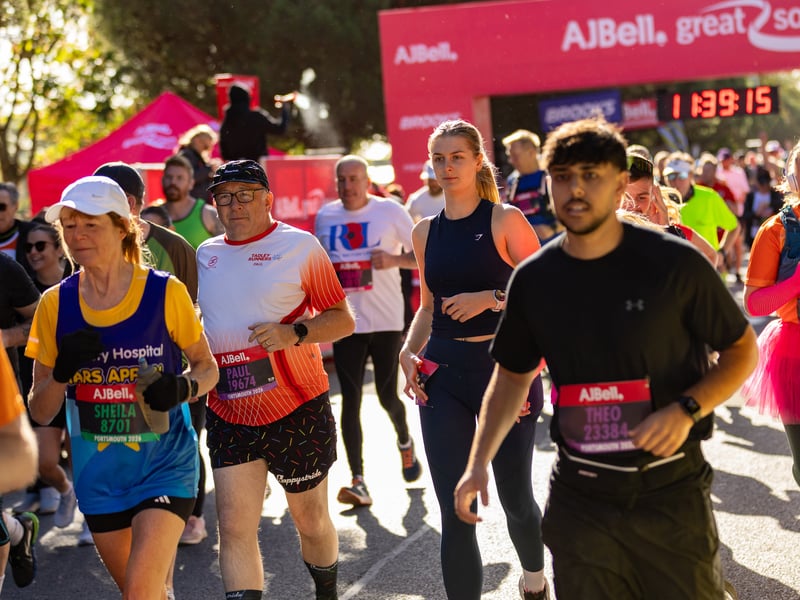 Great South Run purple wave