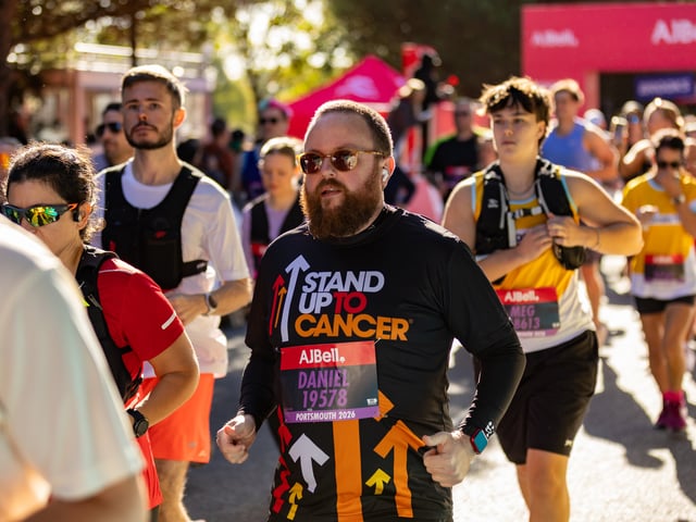 Great South Run purple wave