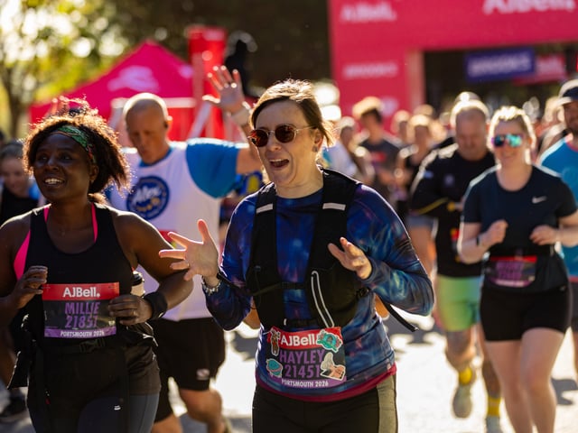 Great South Run purple wave