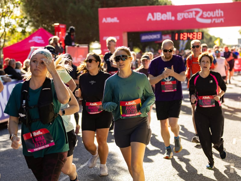 Great South Run 2026 blue and pink waves