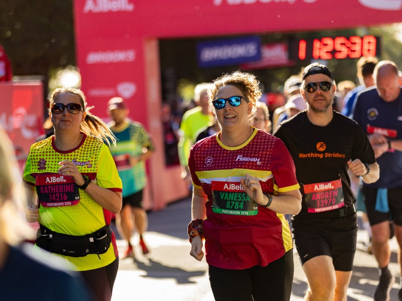 Great South Run 2026 blue and pink waves
