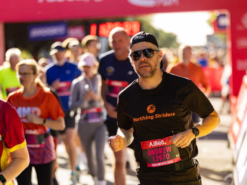 Great South Run 2026 blue and pink waves