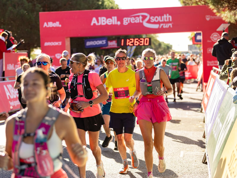 Great South Run 2026 blue and pink waves