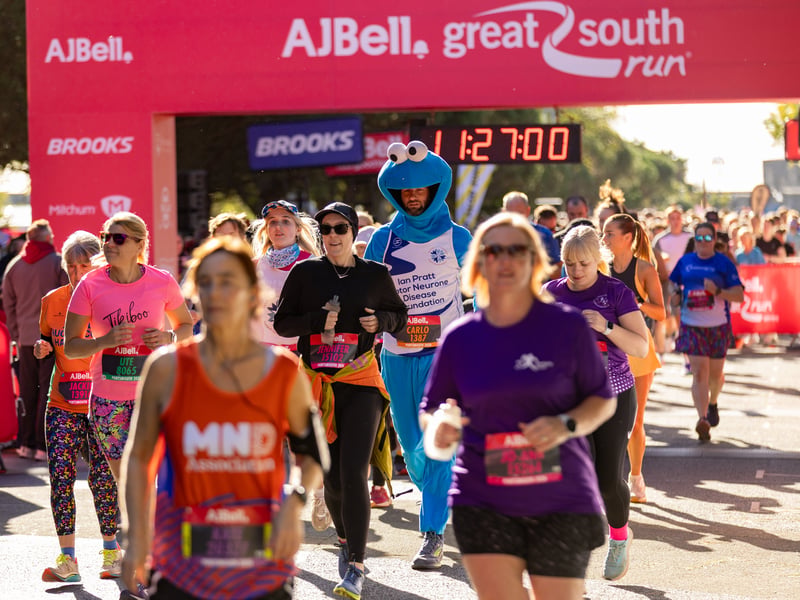 Great South Run 2026 blue and pink waves