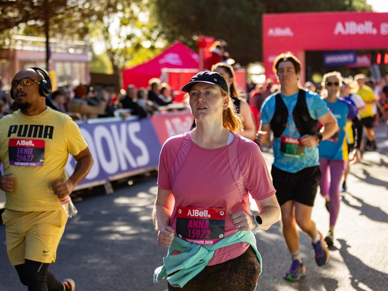 Great South Run 2026 blue and pink waves