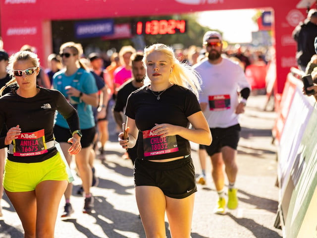Great South Run 2026 blue and pink waves