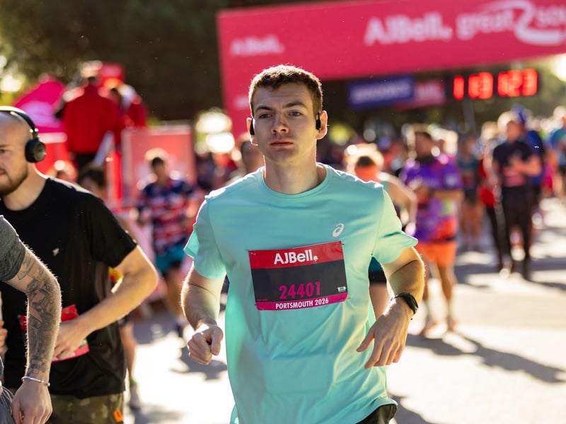 Great South Run 2026 blue and pink waves