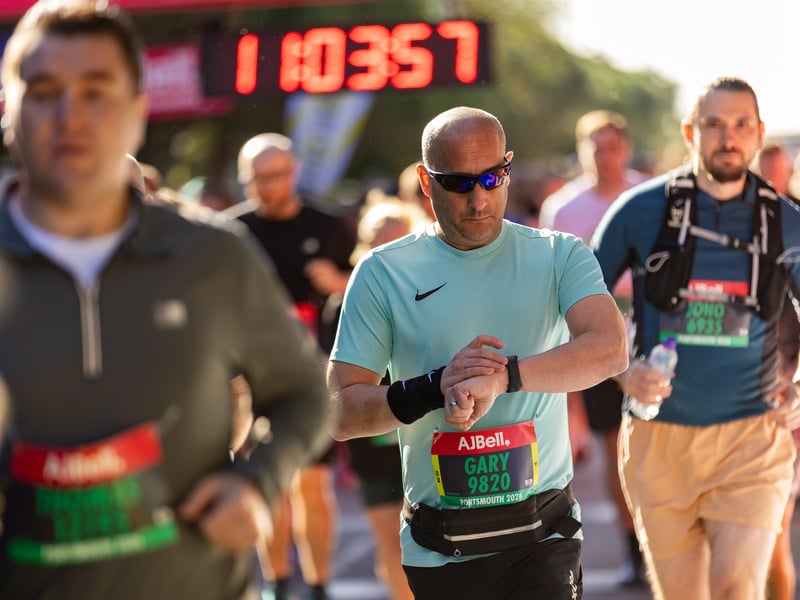 Great South Run 2026 green and orange waves