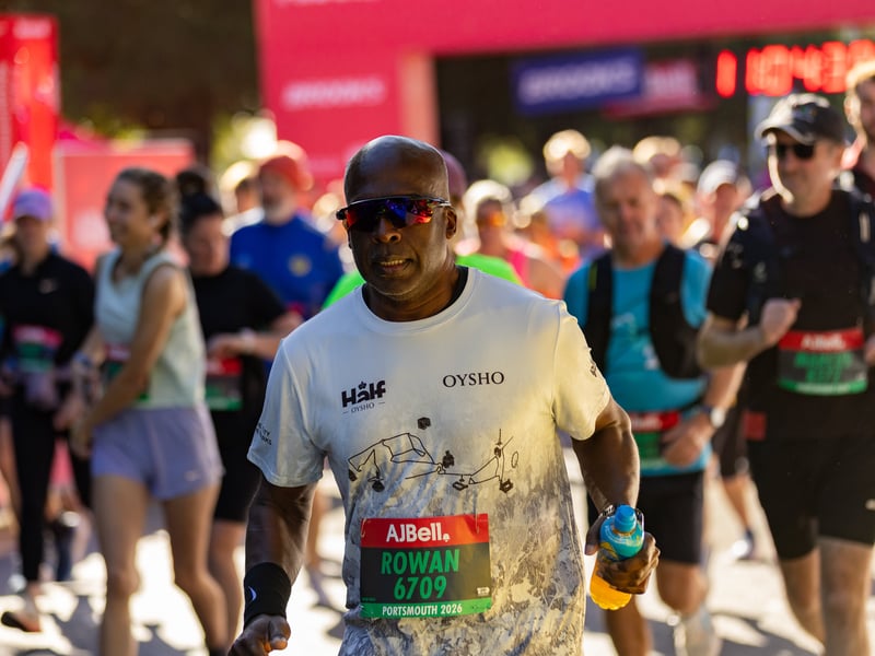 Great South Run 2026 green and orange waves