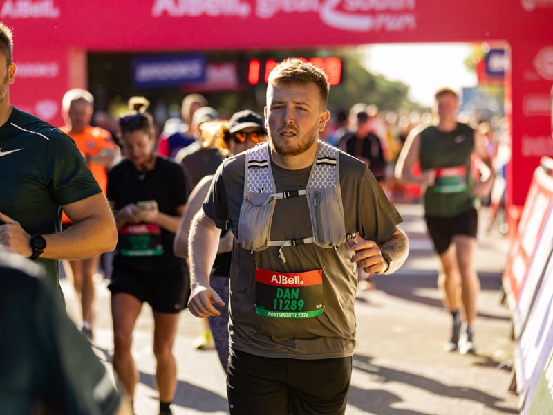 Great South Run 2026 green and orange waves