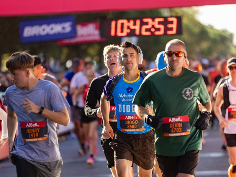 Great South Run 2026 green and orange waves