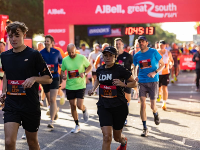 Great South Run 2026 green and orange waves