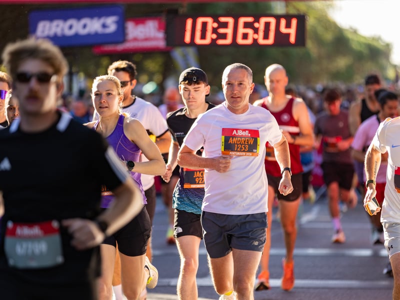 Great South Run 2026 green and orange waves
