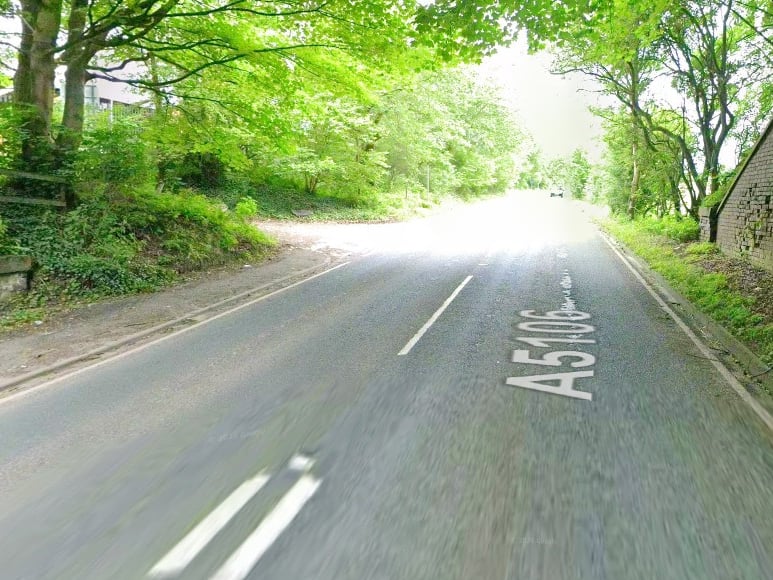What: Temporary traffic lights
Why: Two way traffic lights to be used to allow hoist access to poles to connect new fibre connection for customers. (BT)
When: Oct 19-Oct 21