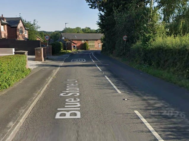 What: Temporary traffic lights
Why: Excavate in footway/verge for new service connection, 2 way lights required for pedestrian walkway, team parking and grab wagon (Electricity North West Limited)
When: Oct 20-Oct 26