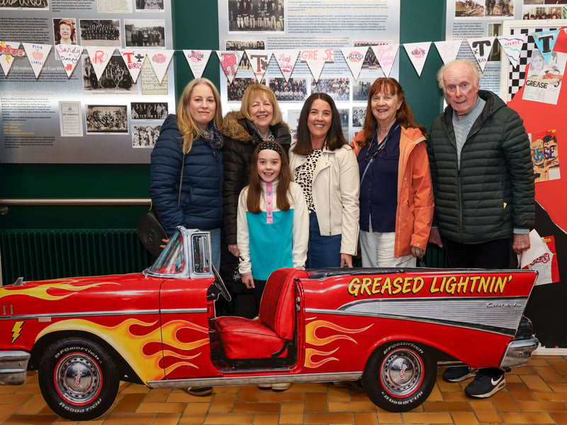 THE McGrady/Byrne family. NM264251