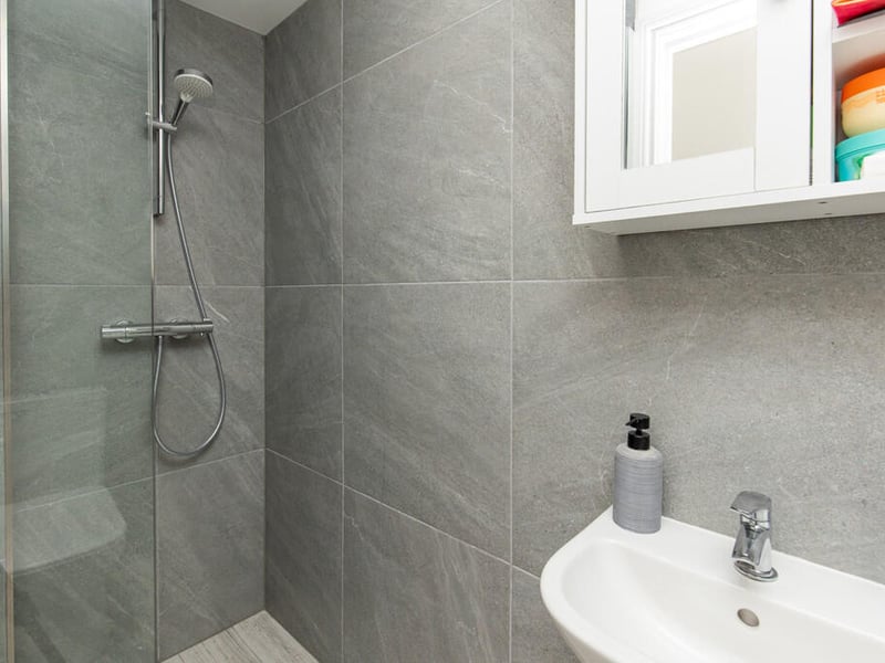 Bedroom two's en-suite