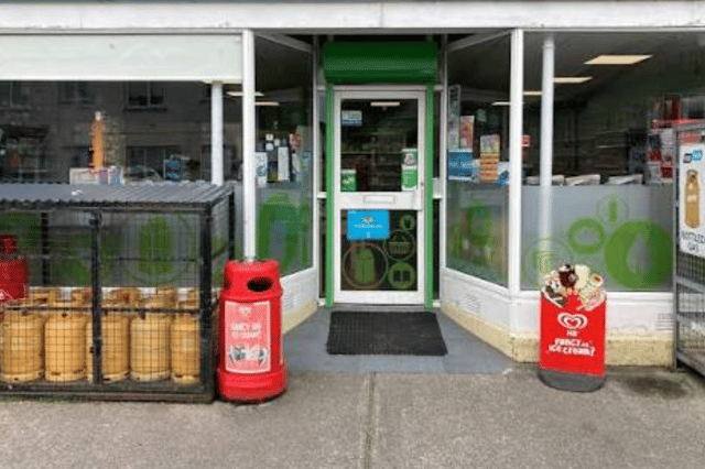 Mee's XL in Kilkerrin