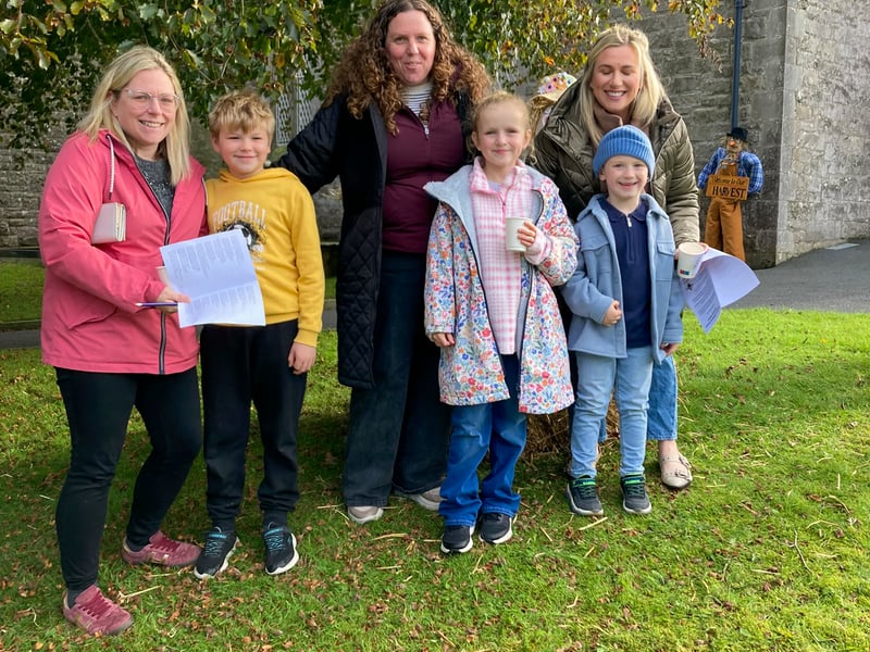 The Johnston Family enjoy the Newmills Scarecrow Festival. ST264310