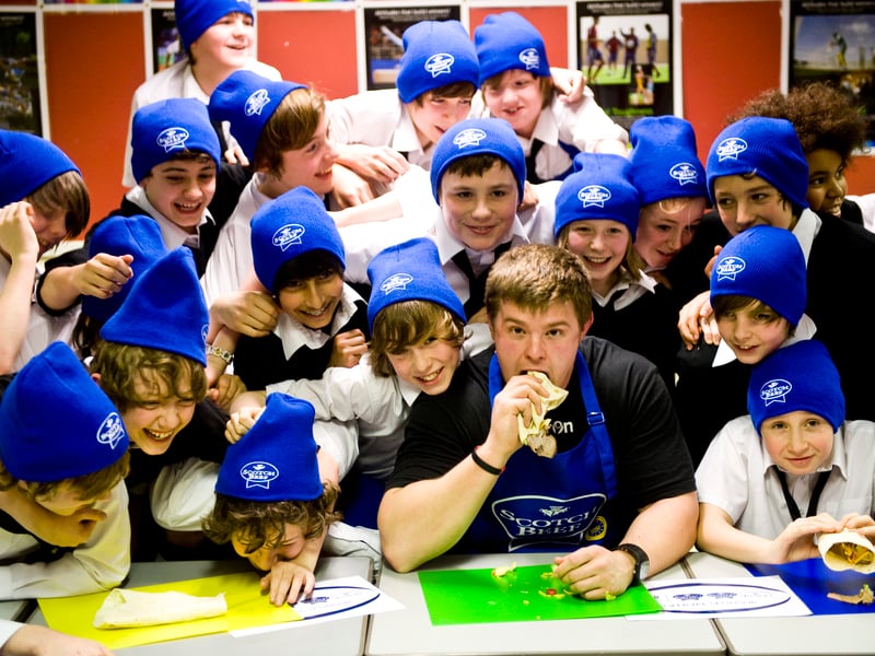 Former Trinity Academy pupil turned Edinburgh Rugby front row Lewis Niven returned to his old school in February, 2012, to talk to the pupils about the benefits of Healthy eating