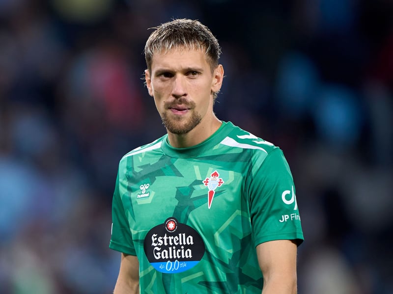The backup stopper is ruled out with a shoulder injury, and will be sidelined for the next few weeks.