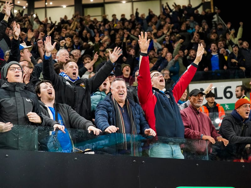 1,976 Pompey fans made the midweek trip to Molineux.
