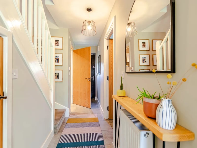 Upon entering the property, you are greeted by a welcoming entrance hall, with access to the kitchen/diner on your left.