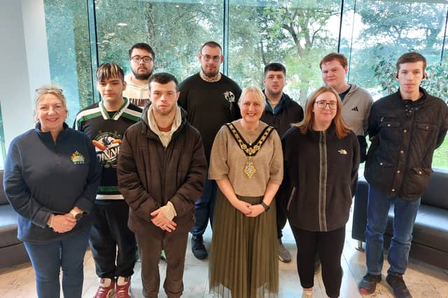 Back row L-R: Evan Moore, Joshua Hetherington, Allan Scott, Conlon O’Brien and John McGillian. Front Row L-R: Youth Leader, Caroline Weaving, Jake Murray, Cory Scott, Mayor of Causeway Coast and Glens Councillor Dawn Huggins, and Samantha Harbinson.