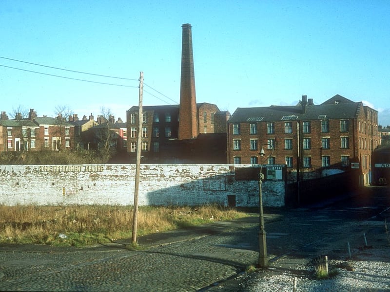Brookfield Mill, Preston c.1980. Taken from the junction of Brookfield Street and Richard Street in Ribbleton. Mouldtype Foundry is at far right.  During the 1970s, it was used by Leyland Paints, before the site was completely demolished in the 1980s 
