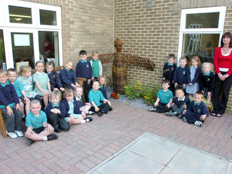 The school had its own willow version of the Angel of the North 22 years ago.
The photo shows teaching assistant Sharon Wilson who did much of the work with the pupils.