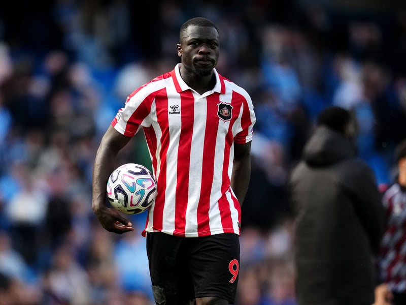 Sunderland have taken a cautious approach to a return from his hamstring issue, not risking him in either of the last two games. That should clear the way for his return in this crucial fixture, though it remains to be seen whether that is from the start or the bench.