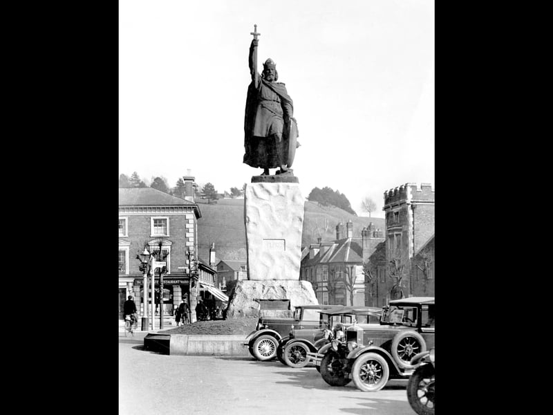 The statue of Alfred the Great in the centre of Winchester