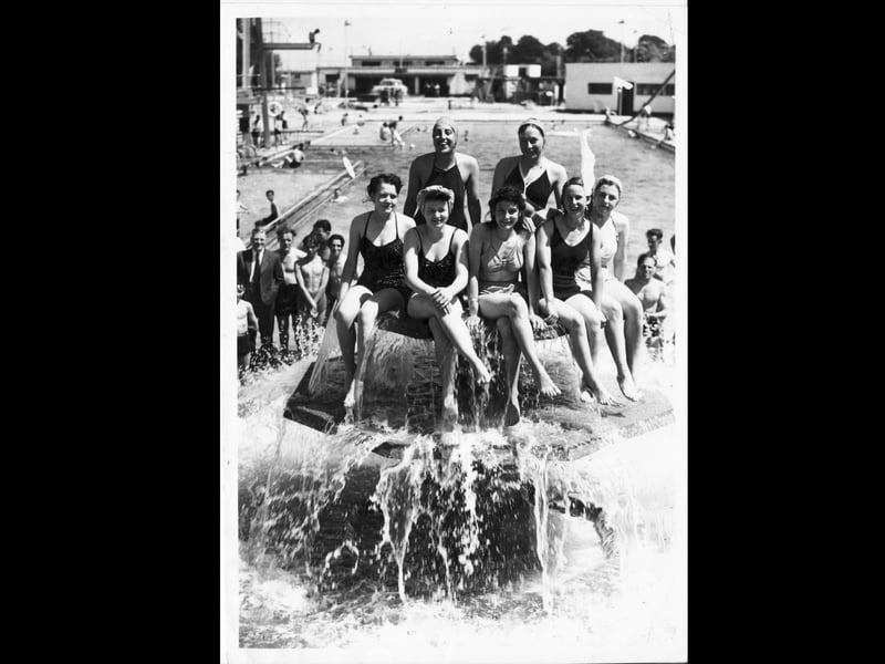 Hilsea Lido re-opens in 1947.