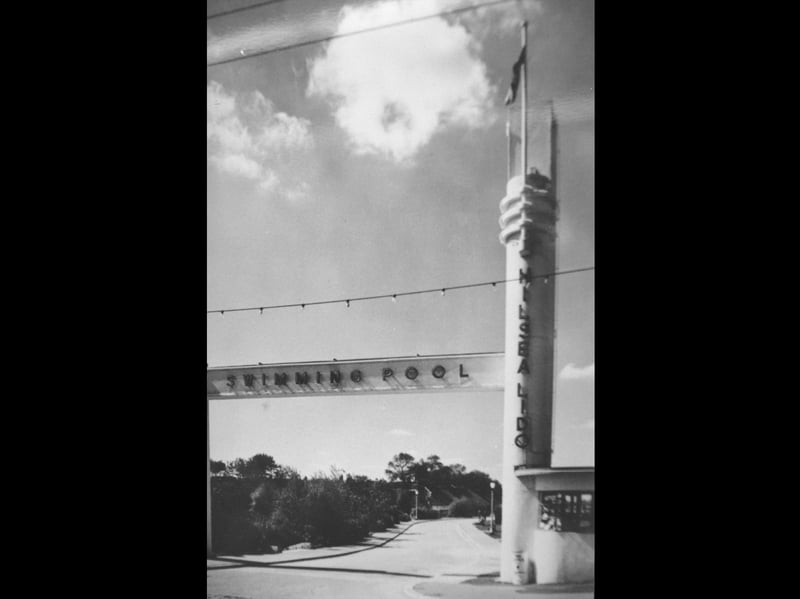The original entrance tower into Hilsea Lido.
Picture: (PP3511)