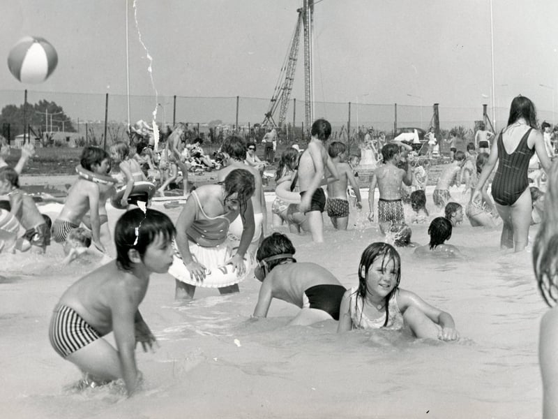 Hilsea Lido August 1973.
Picture: (PP1283)