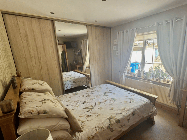 Second double bedroom