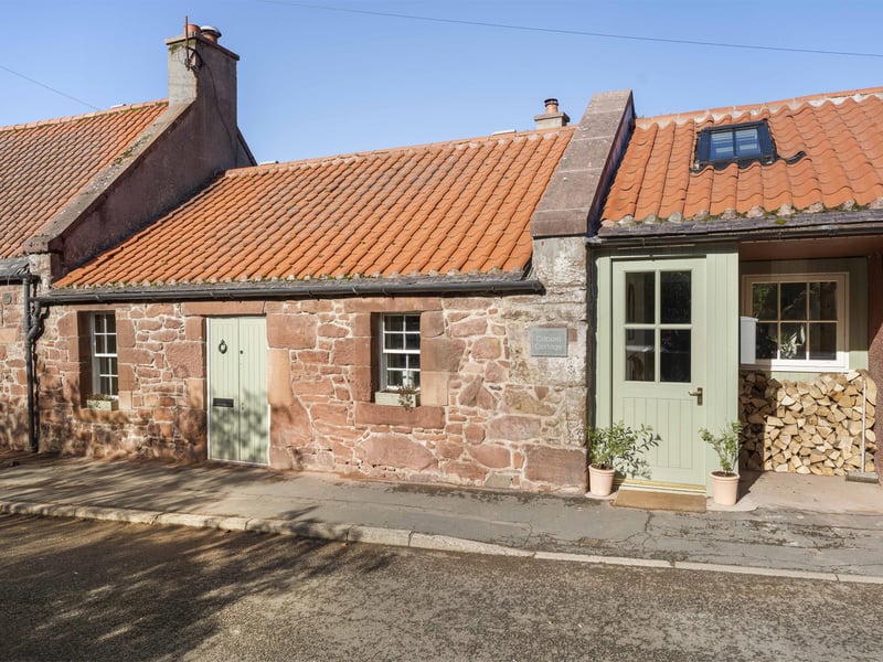 Capple Cottage is a characterful home offering an appealing combination of charm, space, and modern practicality in a friendly East Lothian village.