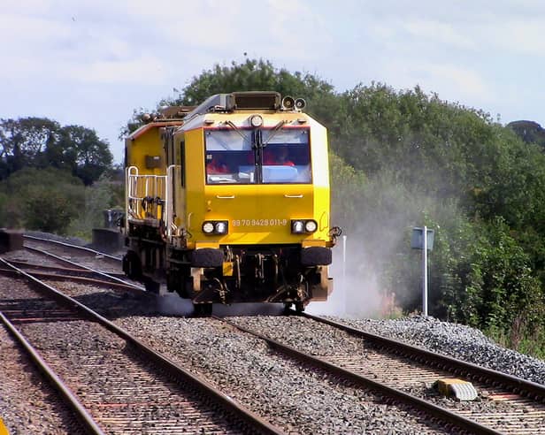 The leaf busting train in action.
