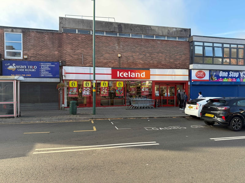 A supermarket retail investment located at 1133 Warwick Road, Acocks Green, Birmingham, let to Iceland Foods Ltd at an annual rental of £78,800 per annum sold for £758,000 from a guide price of £550,000+.