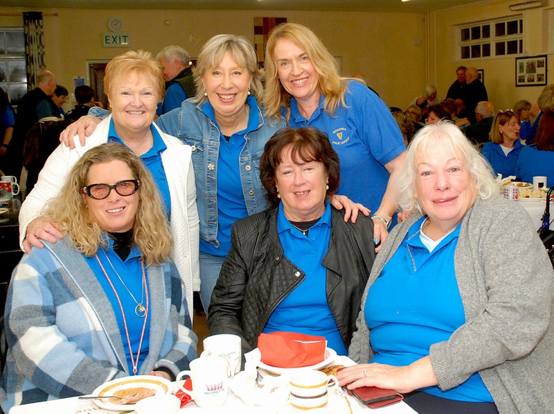 Edel Carey, Anne Crean, Aileen Dooley (back) Jennifer McQuaid, Liz Tierney and Rresa Cregg