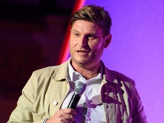 Award-winning comedian Scott Bennett adds an extra date exploring society’s obsession with "stuff" as he desperately tries to declutter his life 🎟️ City Varieties Music Hall