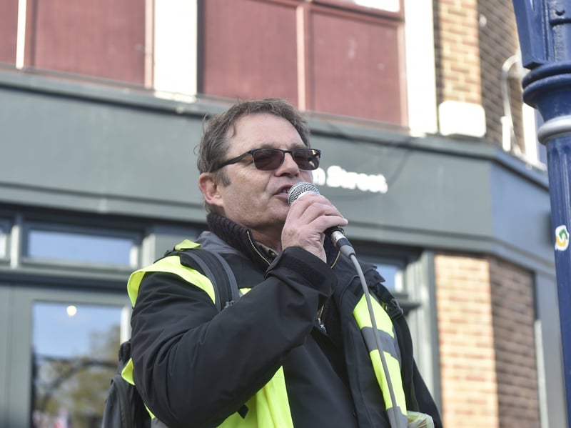Jon Woods speaks at the anti-racism protest in Gosport

Picture: Sarah Standing (251026-1536)