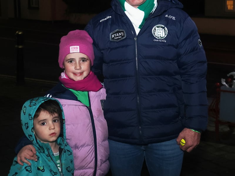 Andrew, Meave and Ronan O'Shaughnessy getting ready to welcome Kilmallock home
