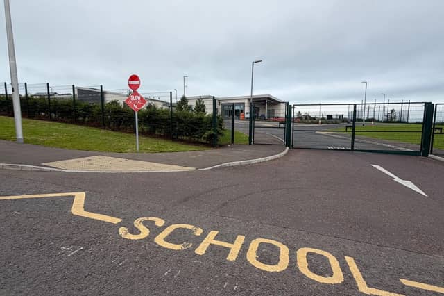 A part-time 20mph speed limit will be introduced at Gaelscoil UÍ Dhocartaigh, Strabane.