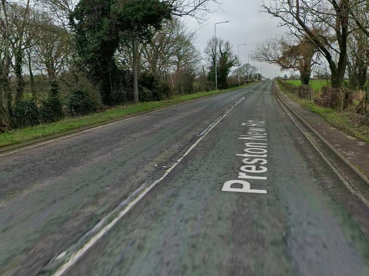 What: Temporary traffic lights
Why: SAMLESBURY V9004 - PON Gigabit 1455220 - BLOCKAGES – Excavate onto BT ducts for the clearance of duct blockages in footway, carriageway,verge to facilitate spine cabling works.|(BT) 
When: Oct 27- Oct 28