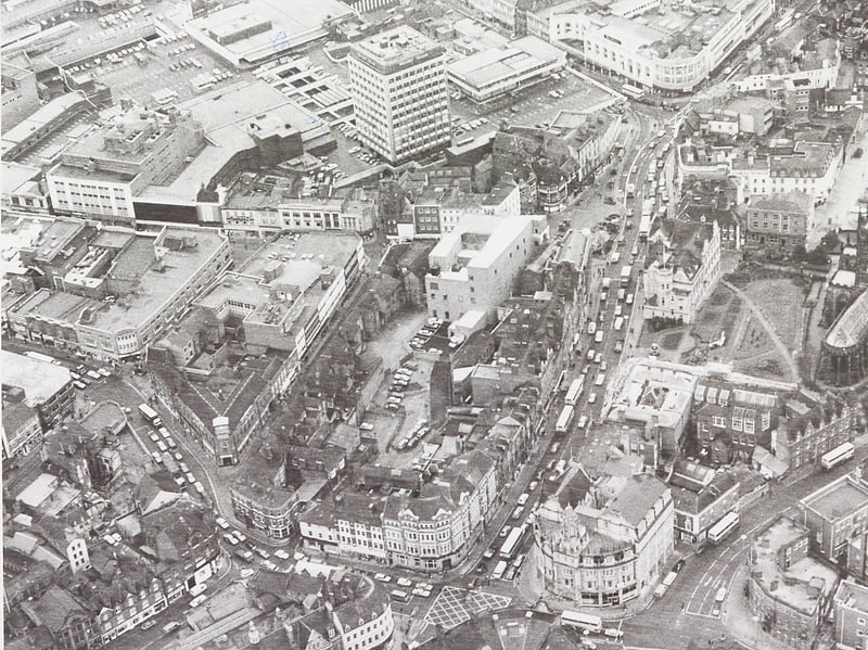 Long queues of cars and buses snake along Lichfield Street and Princess Street in Wolverhampton town centre during mid-March 1982. Introduced to keep traffic flowing while construction got underway on the latest phase of the ring road, the newly implemented temporary one-way system caused immediate gridlock across key thoroughfares, including Pipers Row, Bilston Street, and Market Street, turning routine cross-town trips into half-hour bottlenecks before drivers adjusted. Do you remember getting caught in the rush-hour queues when the town centre road network shifted in the spring of 1982?