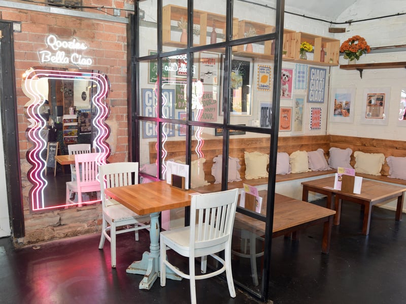 Qoozies first opened as a small café and juice bar located just outside Chesterfield Market Hall in October 2014.