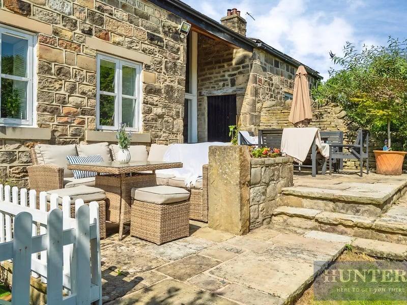 Externally, the south-facing garden provides a wonderfully private outdoor sanctuary, with no overlooking neighbours and an abundance of sunshine throughout the day.