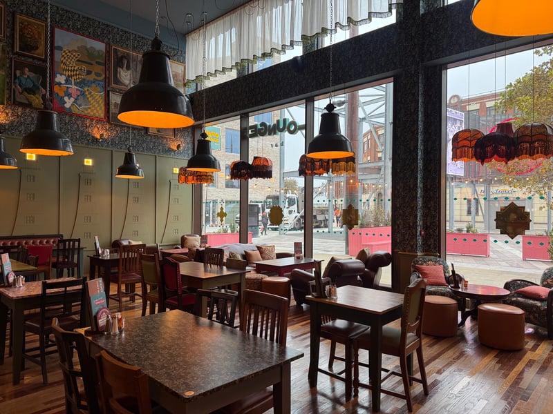 Varo Lounge will also run a series of weekly offers, including:
Cheeky Mondays – order any burger, main or salad and receive a complimentary house wine, Cruzcampo, soft drink or pudding.
Tapas Tuesday – from 5pm: enjoy three tapas dishes plus a glass of house wine, pint of Cruzcampo or soft drink for £14.50.
Cocktail Club – every day from 5pm until close.
Lunch deal – Grab a mug of soup and half a cheese toastie for £7.50 – Monday to Friday, 12pm to 5pm