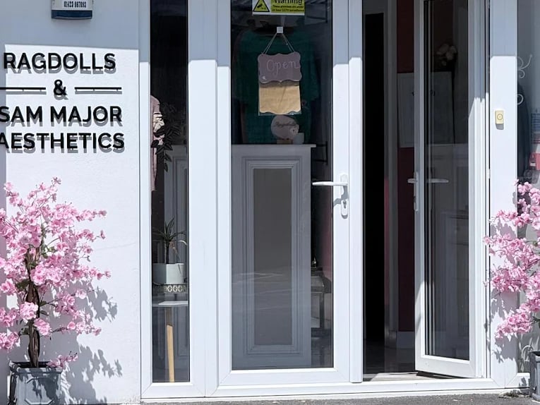 Located at 168-170 Skipton Road, Harrogate, HG1 4PS